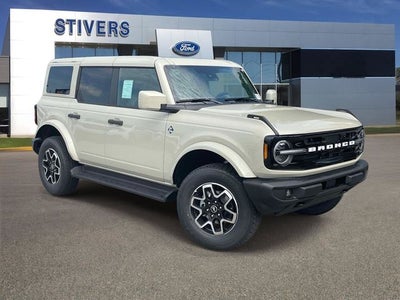 2026 Ford Bronco Outer Banks