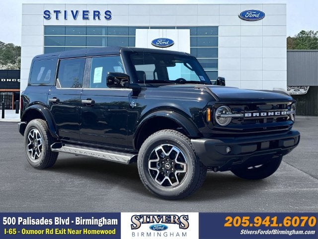 2026 Ford Bronco Outer Banks