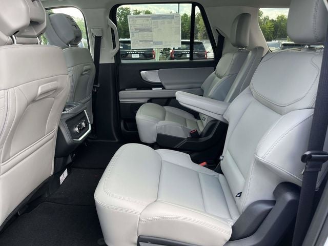 2027 Ford Expedition Max Active