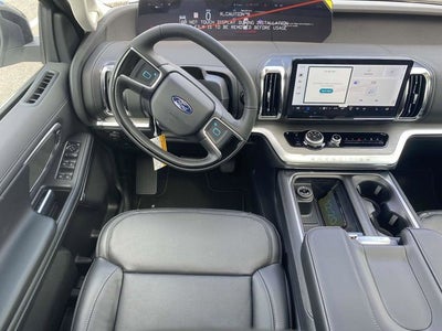 2025 Ford Expedition Platinum