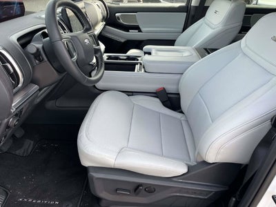 2027 Ford Expedition Platinum