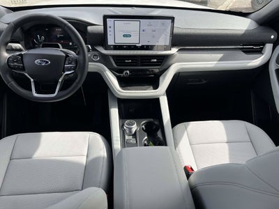 2027 Ford Explorer Platinum