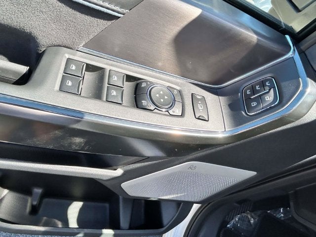 2027 Ford F-250SD Platinum