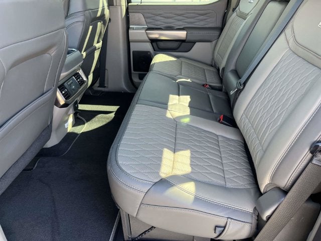 2027 Ford F-250SD Platinum