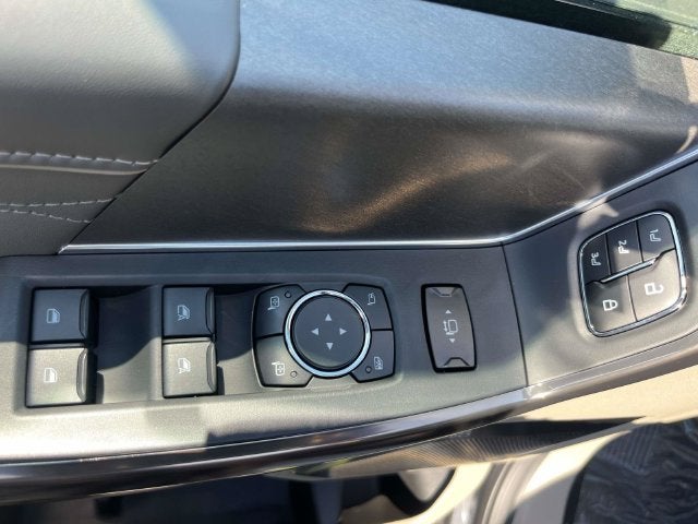 2027 Ford F-250SD Platinum