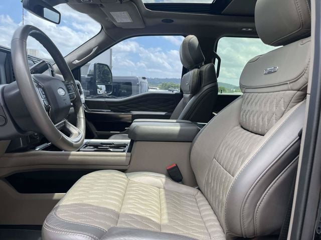 2025 Ford F-450SD Platinum DRW