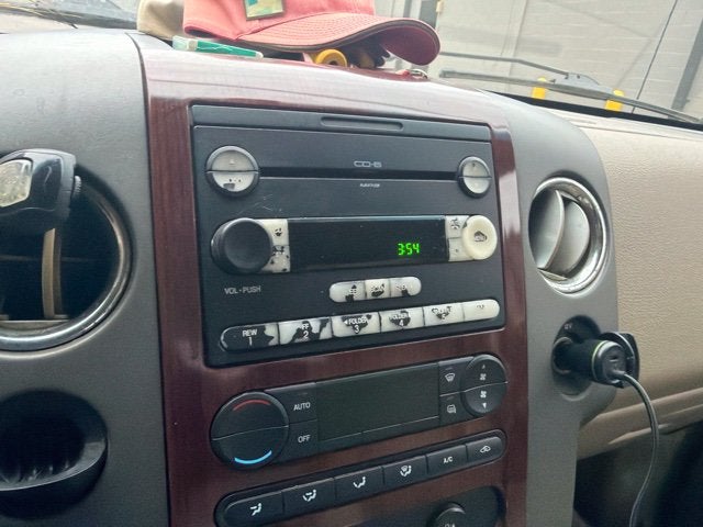 2005 Ford F-150 Lariat