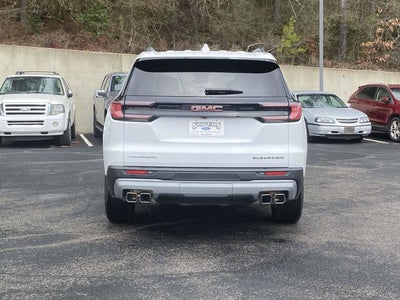 2025 GMC Acadia Elevation