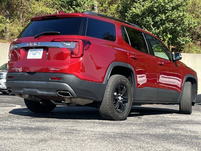 2023 GMC Acadia AT4
