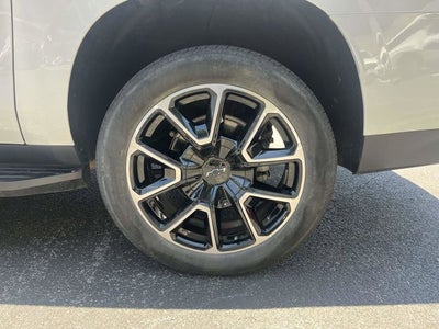 2023 Chevrolet Suburban RST