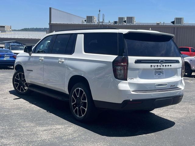 2023 Chevrolet Suburban RST