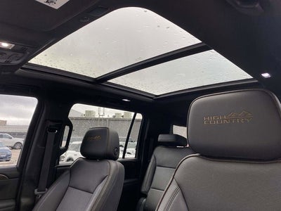 2023 Chevrolet Suburban High Country