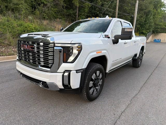 2025 GMC Sierra 2500HD Denali