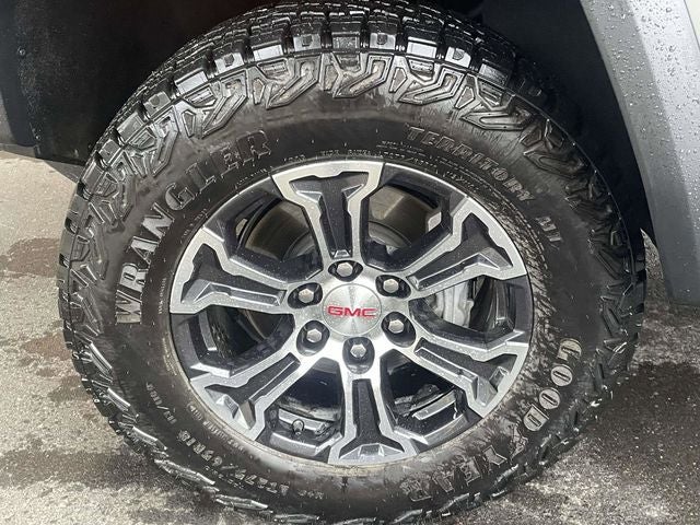2024 GMC Canyon AT4
