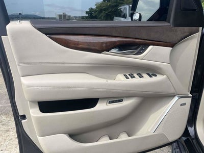 2017 Cadillac Escalade ESV Luxury