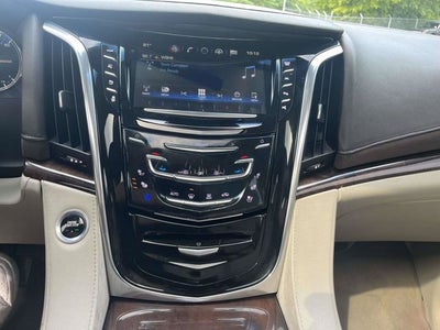 2017 Cadillac Escalade ESV Luxury