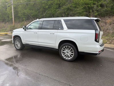 2022 Cadillac Escalade ESV Premium