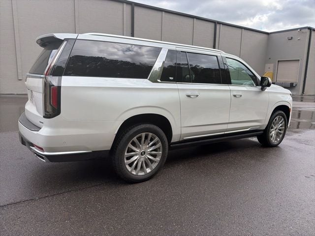 2022 Cadillac Escalade ESV Premium