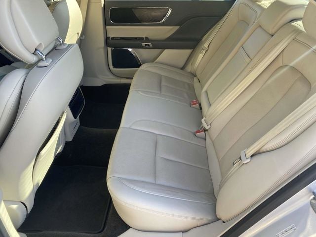 2018 Lincoln Continental Select