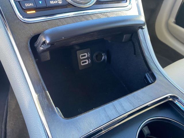 2018 Lincoln Continental Select