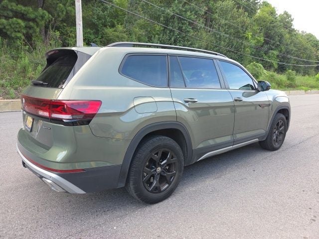 2024 Volkswagen Atlas 2.0T Peak Edition SE w/Technology