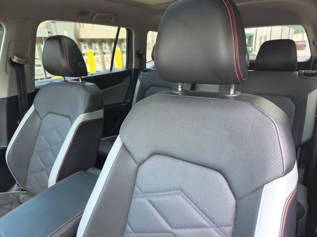 2024 Volkswagen Atlas 2.0T Peak Edition SE w/Technology