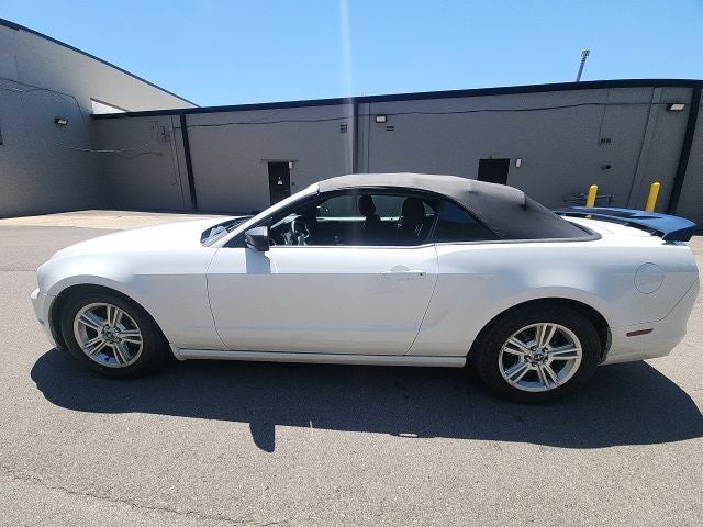 2014 Ford Mustang V6