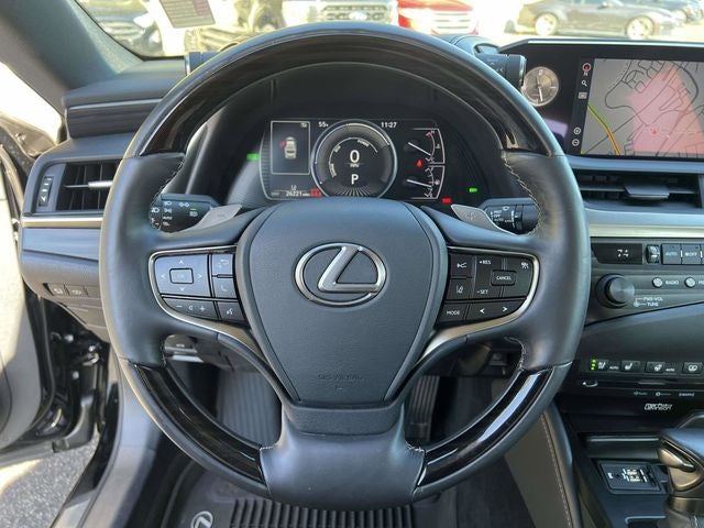 2020 Lexus ES 300h Ultra Luxury