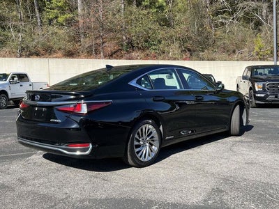 2020 Lexus ES 300h Ultra Luxury