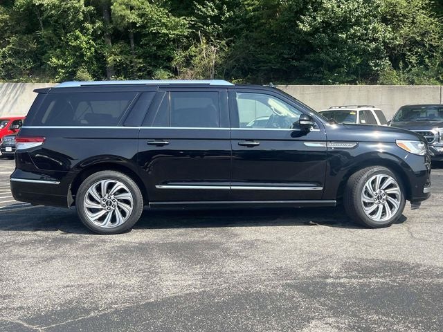 2022 Lincoln Navigator L Reserve