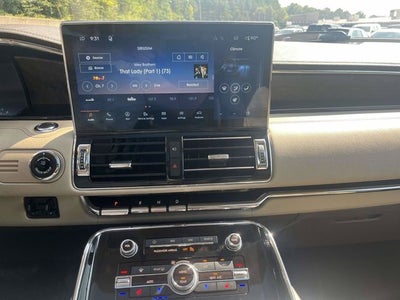 2022 Lincoln Navigator L Reserve