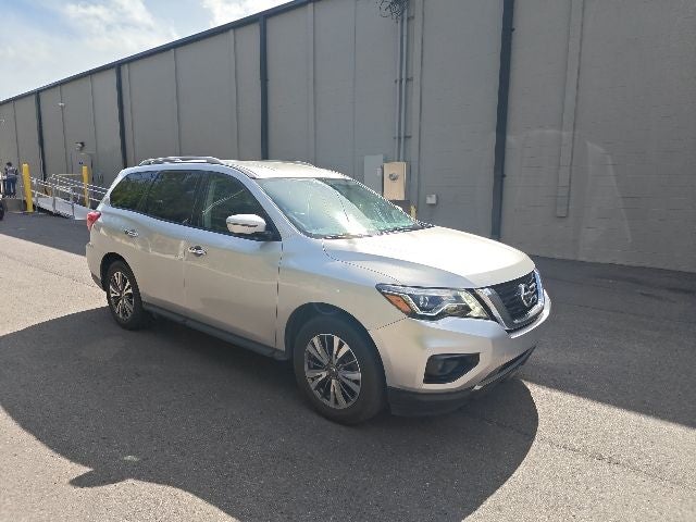 2019 Nissan Pathfinder SL