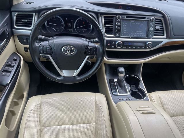 2017 Toyota Highlander Limited Platinum