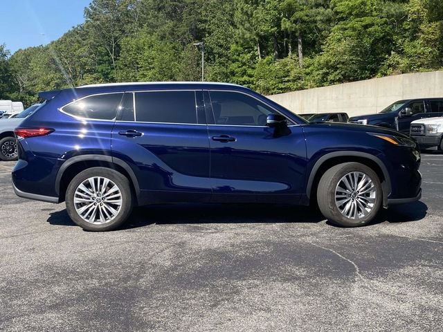 2023 Toyota Highlander Platinum