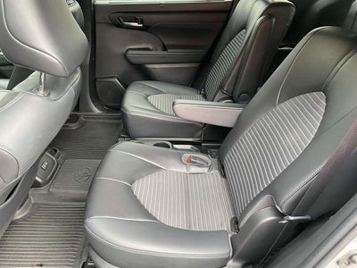 2022 Toyota Highlander XSE