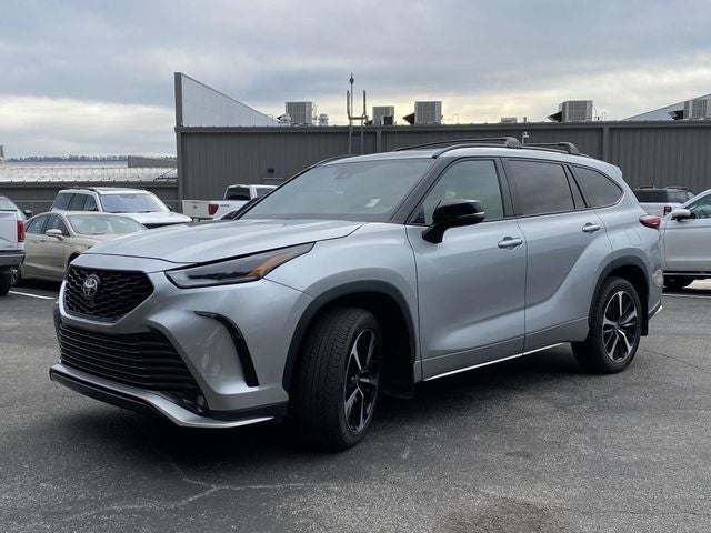 2022 Toyota Highlander XSE