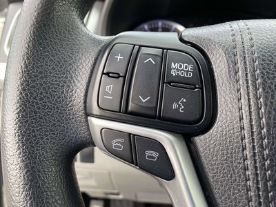 2016 Toyota Highlander LE V6
