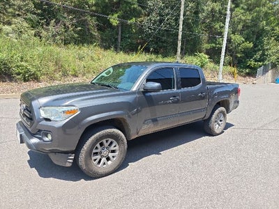 2017 Toyota Tacoma SR
