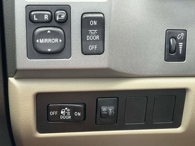 2010 Toyota Tundra Limited CrewMax