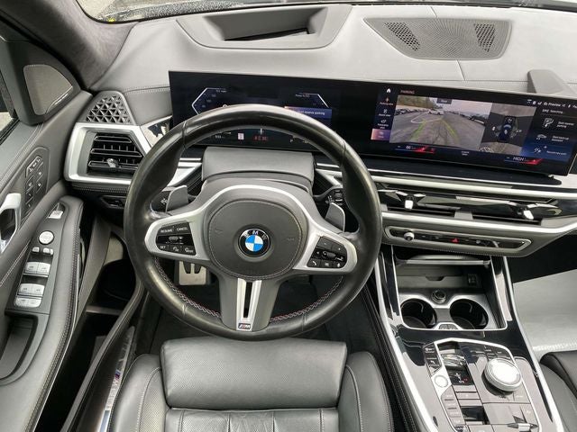 2023 BMW X7 M60i