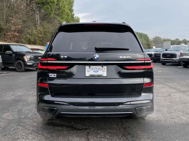 2023 BMW X7 M60i