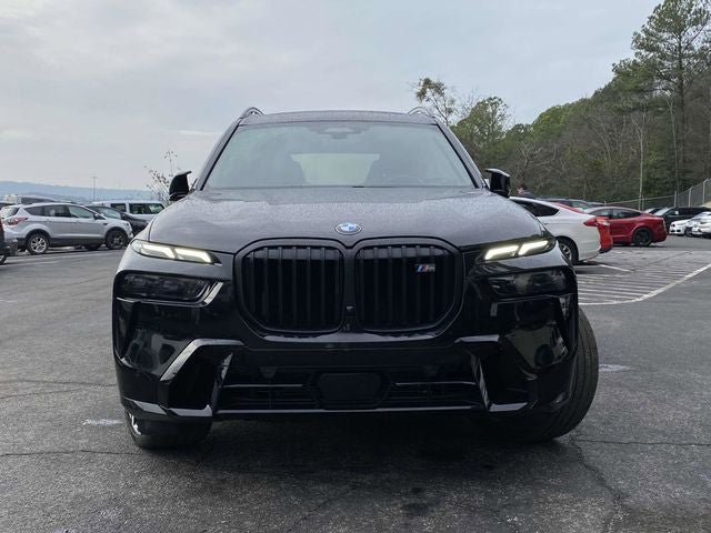 2023 BMW X7 M60i