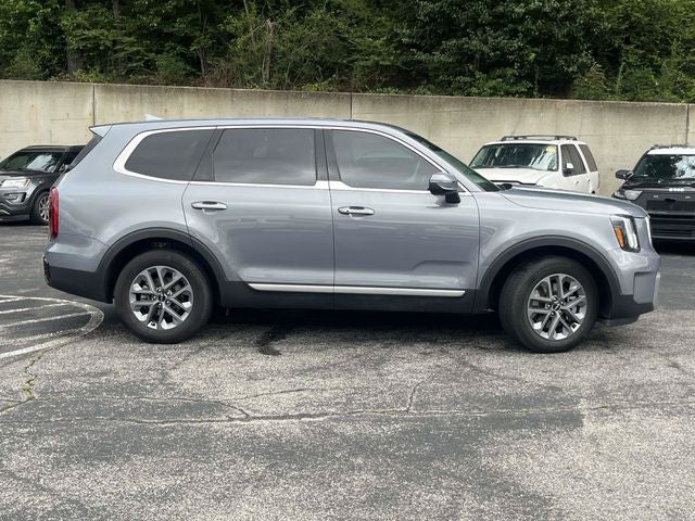 2023 Kia Telluride LX
