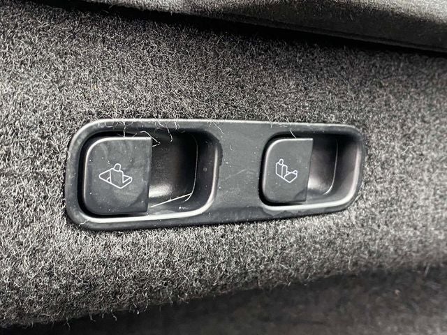 2022 Tesla Model S Base