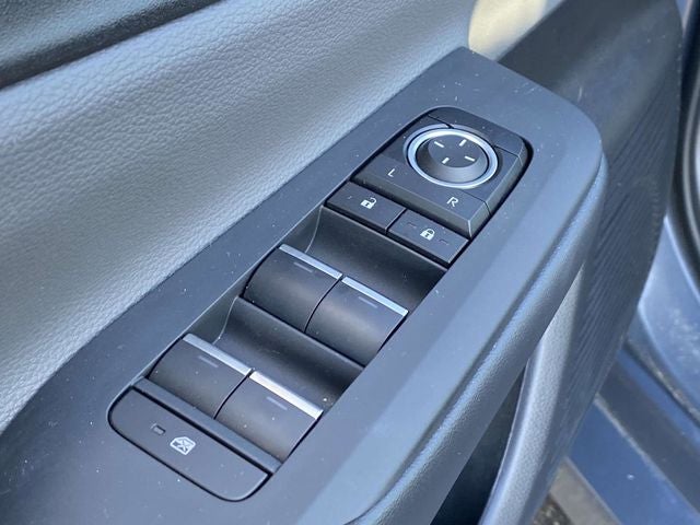 2025 Toyota Prius XLE