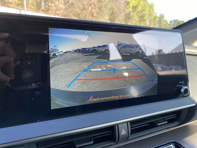 2025 Toyota Prius XLE