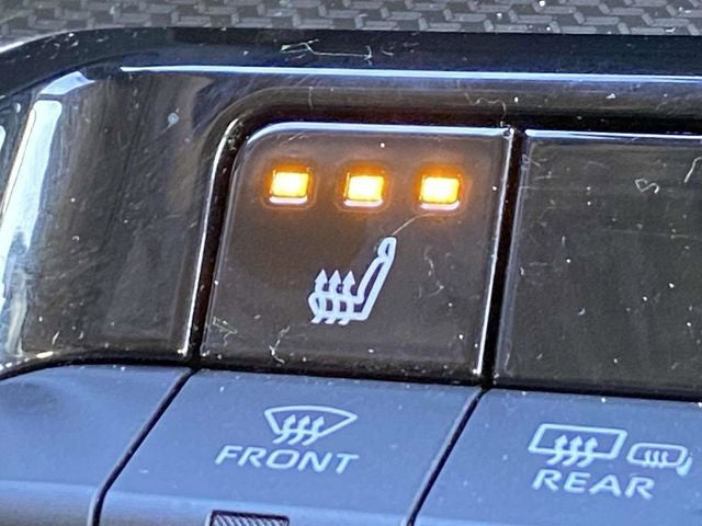 2025 Toyota Prius XLE