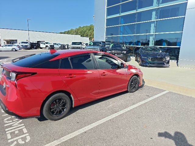 2020 Toyota Prius LE