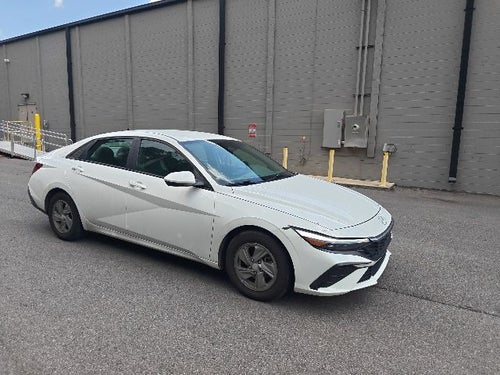 2024 Hyundai Elantra SE