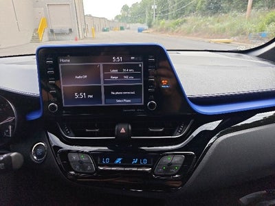 2022 Toyota C-HR XLE